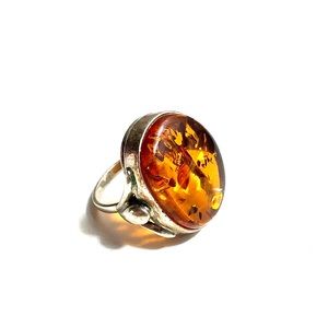 Amber and Silver ring. Size 6 1/4.